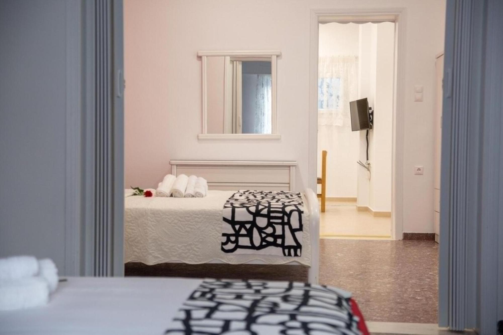 Aimou Studio'S Apartment'S Piraeus Bagian luar foto