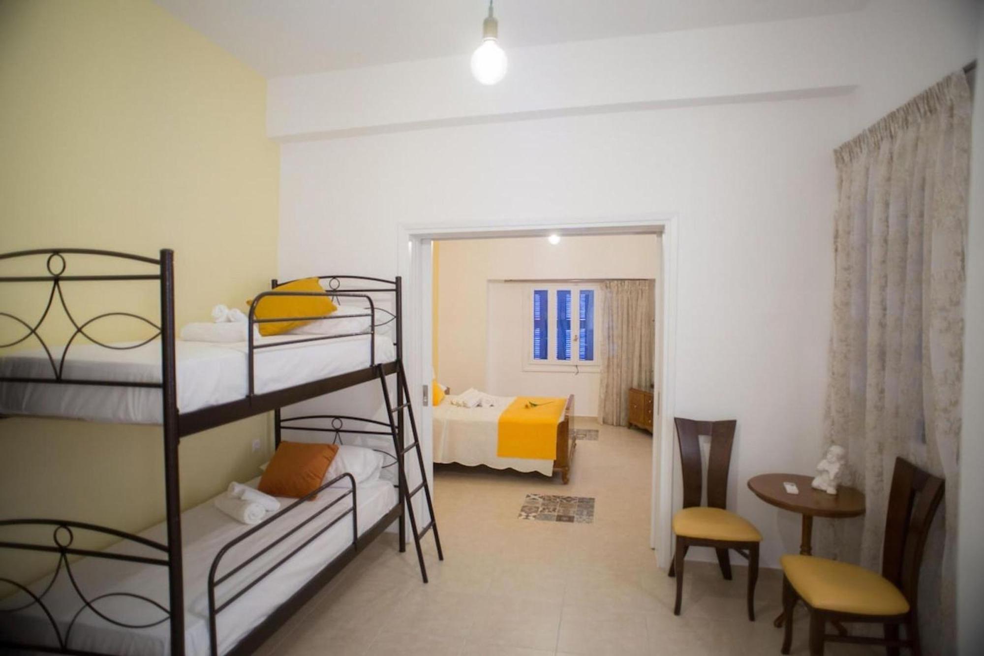 Aimou Studio'S Apartment'S Piraeus Bagian luar foto
