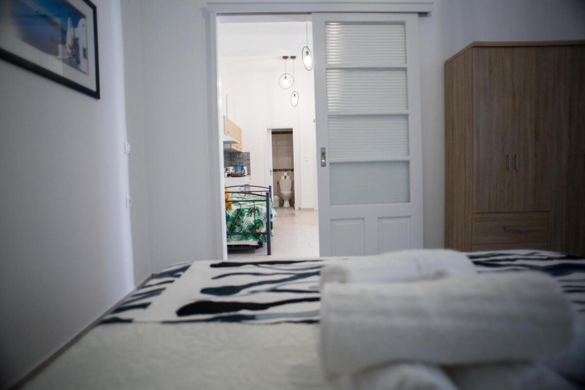 Aimou Studio'S Apartment'S Piraeus Bagian luar foto